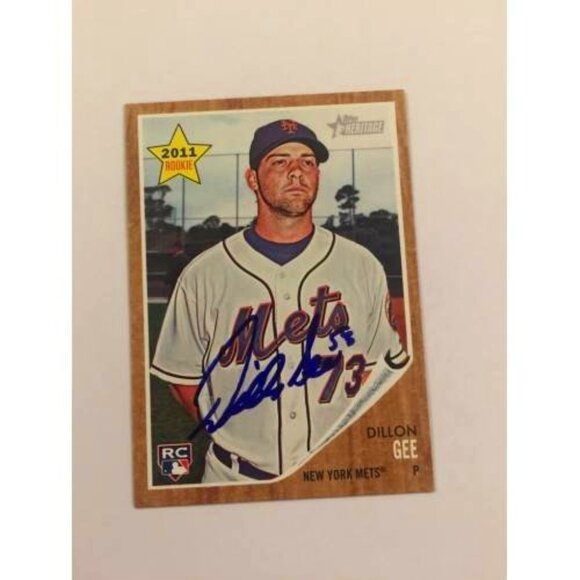 2011 Topps Heritage Dillon Gee Mets IP Autographed #181 (025) - Picture 1 of 2